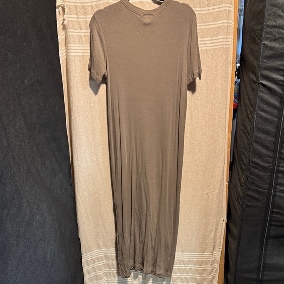 H&M Taupe Maxi Dress - Picture 5 of 6